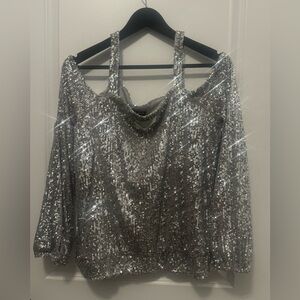 Cable & Gauge Silver Sequin Broken Sleeve Top